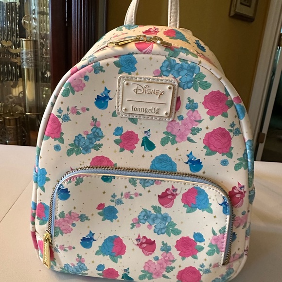 Disney Loungefly - Sleeping Beauty Faries - Picture 6 of 7